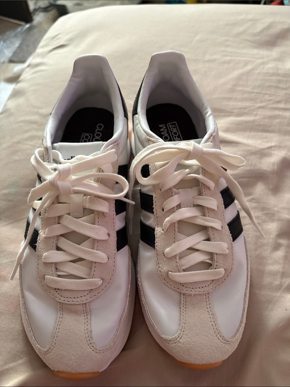 White and Black Retro Lace-Up Sneakers - Unbranded